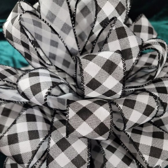 Christmas Tree Bow Topper, Black and White Diamond Harlequin 44 Loop Bow Topper - Picture 3 of 5